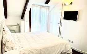 Garibaldi Suite